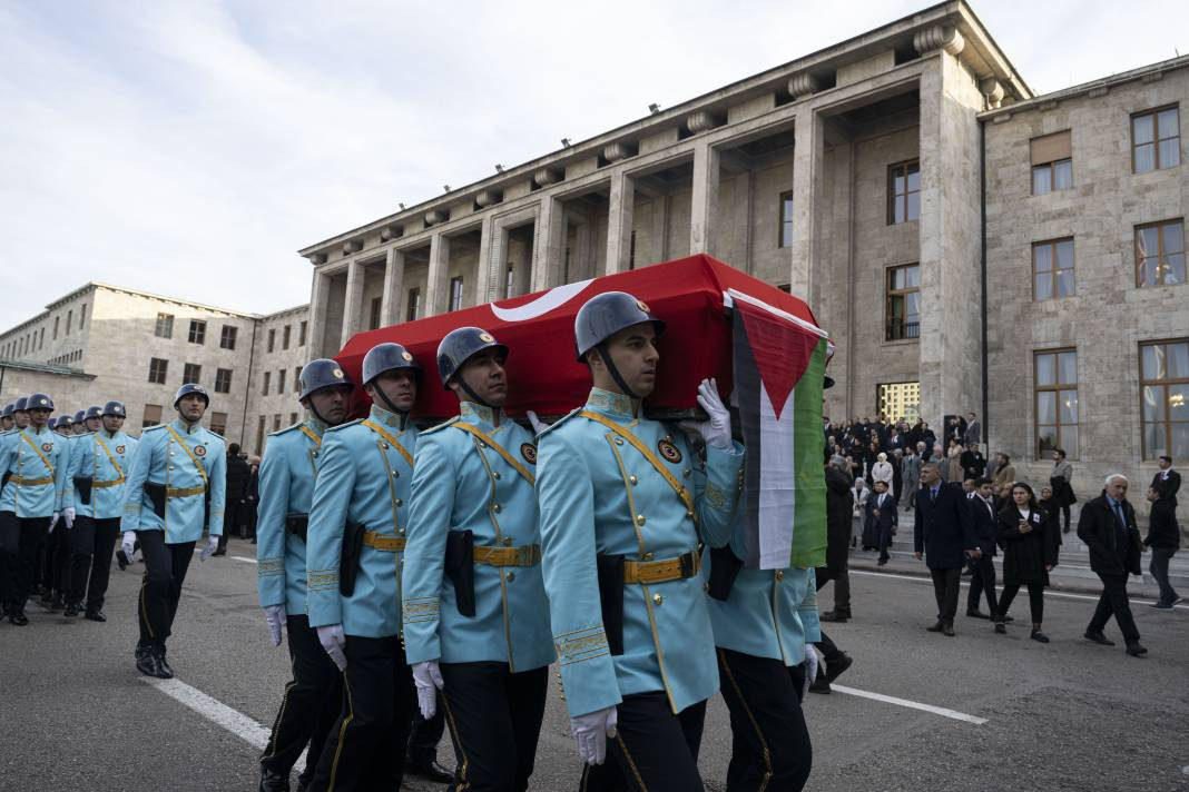 Hasan Bitmez için Meclis'te cenaze töreni. Babası Filistin atkısıyla uğurladı - Resim: 6